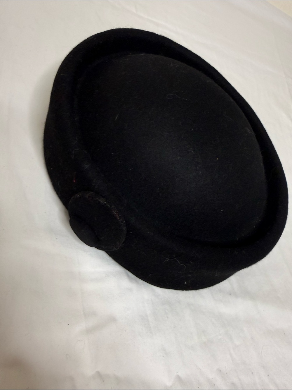 Unique Vintage Black 100% Wool Beret Classic French Style Hat